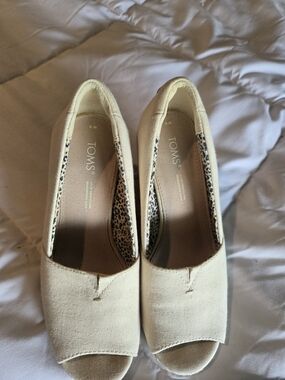 TOMS Cream Canvas Peep-Toe Wedges with Leopard Lining
